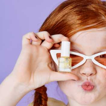 Magisk neglelak – banana split