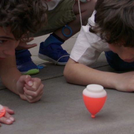 Snurretop - rød - 1