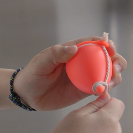 Snurretop - rød - 4